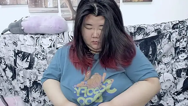 Snapshot of Nadine_asian chatting on 01.12.25 Nadine asian online show from 01.12.25