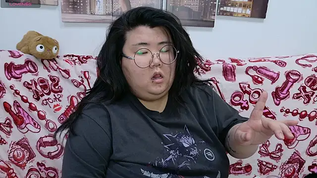 Nadine asian online show from 12.16.25