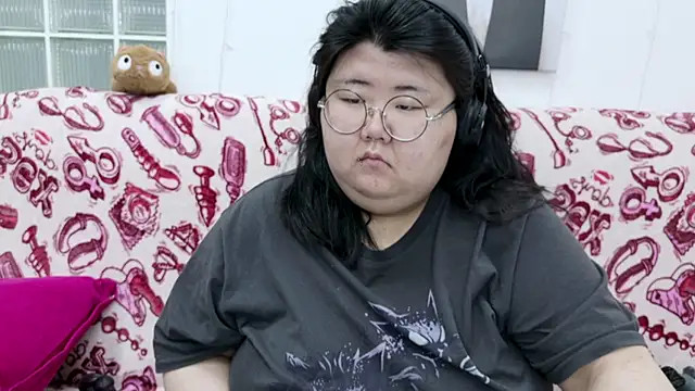 Nadine asian online show from 02.21.26