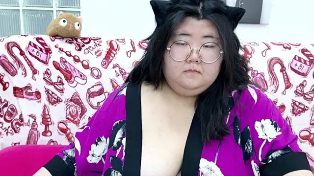 Nadine asian online show from 03.21.26