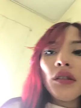 lady scarlettt online show from 12.31.24