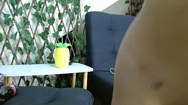 lady scarlettt online show from 03.05.25