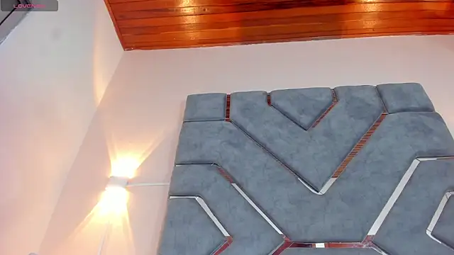 LucciaPorter online show from 02.11.26