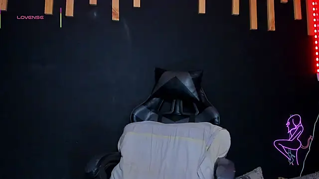 izyzys baker online show from 02.20.26