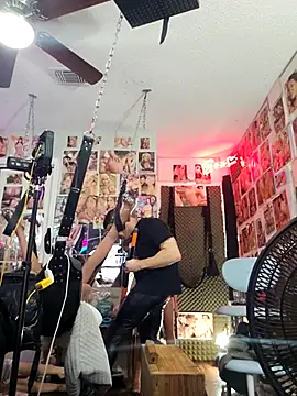 Snapshot of luvs2cumm69 chatting on 10.21.25 luvs2cumm69 online show from 10.21.25