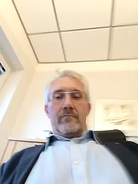 tom-swede online show from 10.27.25