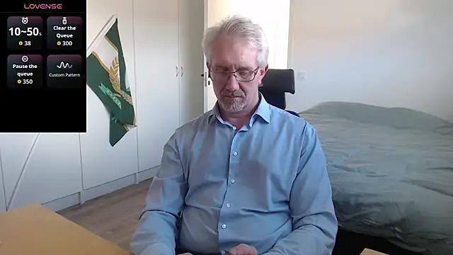 Snapshot of tom-swede chatting on 03.27.26 tom-swede online show from 03.27.26