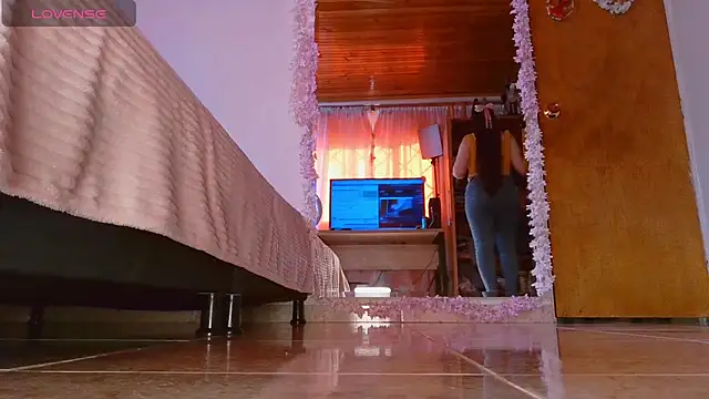 Sahory   online show from 03.21.25