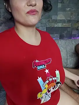 Snapshot of passionate_love22 chatting on 11.27.25 passionate love22 online show from 11.27.25