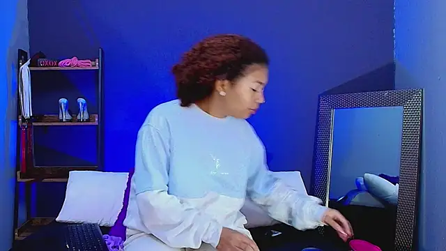 JadaRoberts online show from 02.05.25