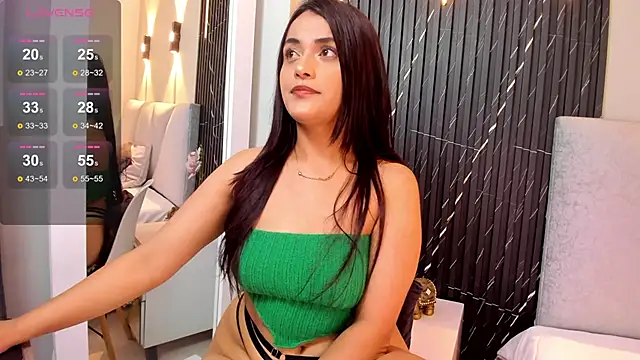 Snapshot of katrina_kaif_x chatting on 03.15.25 katrina kaif x online show from 03.15.25