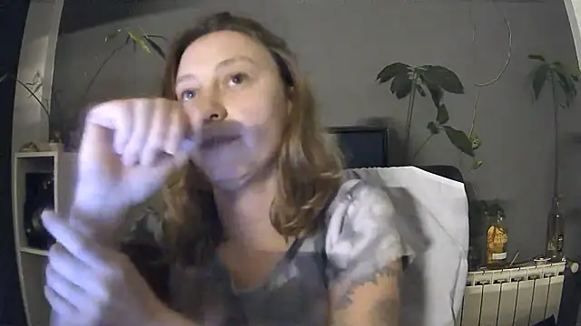 Snapshot of stupid_babybird chatting on 04.17.26 stupid babybird online show from 04.17.26