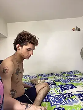 TheKing6ix9ine69 online show from 01.31.25