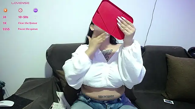 Snapshot of sara_winehouse1 chatting on 01.28.25 sara winehouse1 online show from 01.28.25