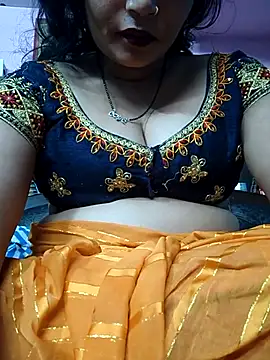 Snapshot of Ritasingh-0461 chatting on 02.21.25 Ritasingh-0461 online show from 02.21.25