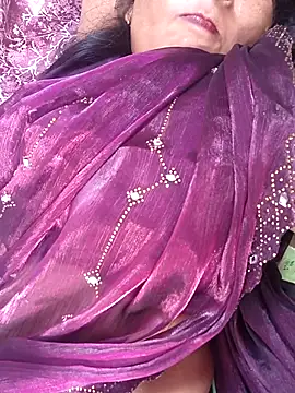 Snapshot of Ritasingh-0461 chatting on 09.26.25 Ritasingh-0461 online show from 09.26.25