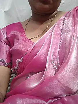 Snapshot of Ritasingh-0461 chatting on 10.02.25 Ritasingh-0461 online show from 10.02.25