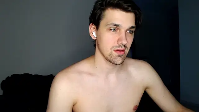 Snapshot of boy_next_door_1 chatting on 09.16.25 boy next door 1 online show from 09.16.25