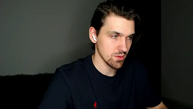 Snapshot of boy_next_door_1 chatting on 11.21.25 boy next door 1 online show from 11.21.25