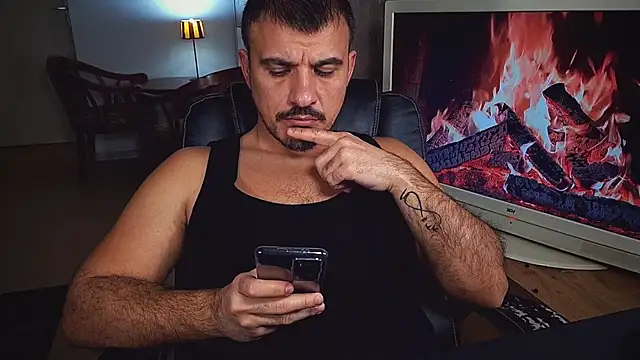 officeman7 online show from 01.24.25