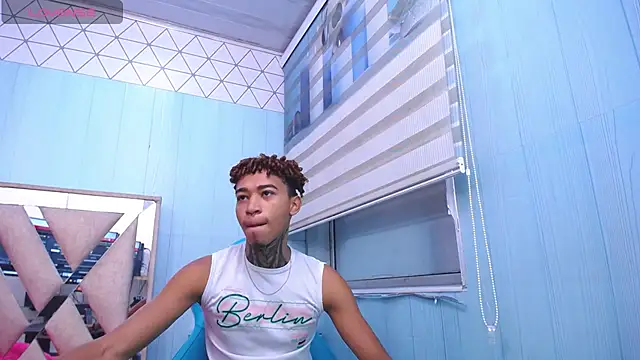 sexy blacks  online show from 01.30.25