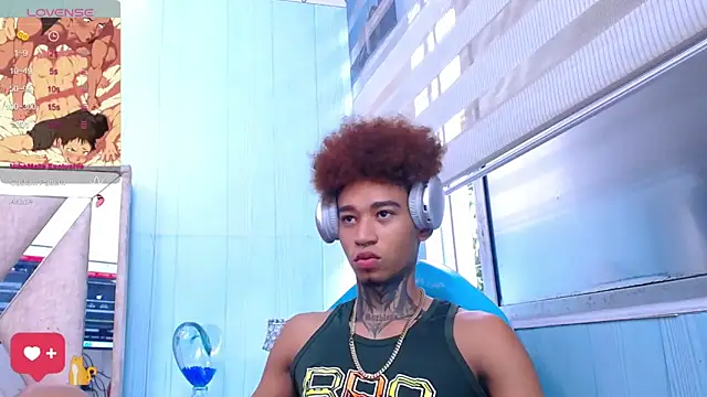 sexy blacks  online show from 03.05.25