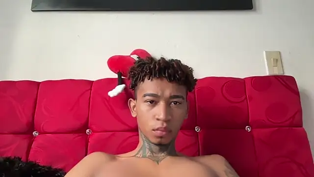 sexy blacks  online show from 10.17.25