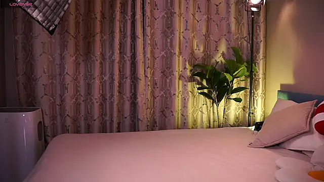 Snapshot of askaudrey_ chatting on 01.23.25 askaudrey online show from 01.23.25