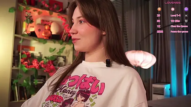 Snapshot of askaudrey_ chatting on 10.01.25 askaudrey online show from 10.01.25