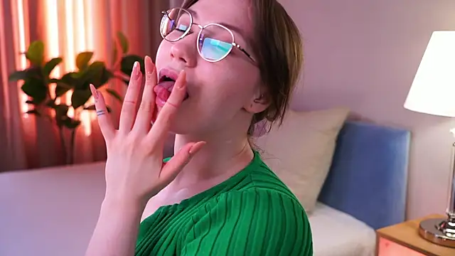 askaudrey  online show from 04.09.26