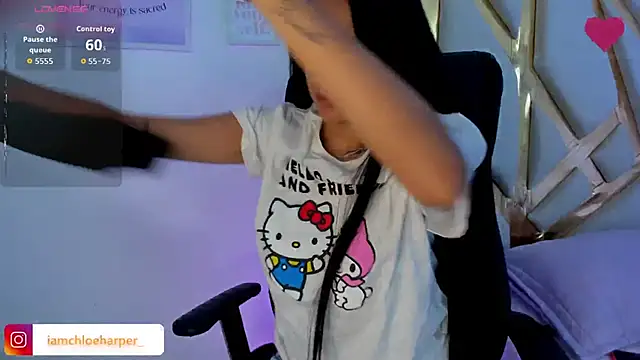 ChloeHarper  online show from 11.20.25