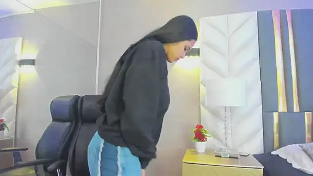 ChloeHarper  online show from 03.20.26