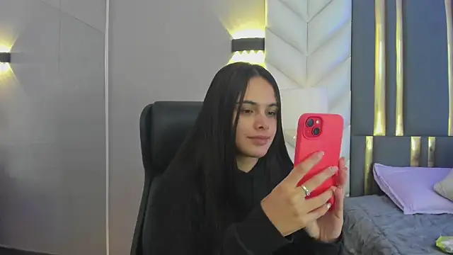 Snapshot of ChloeHarper_ chatting on 05.20.26 ChloeHarper online show from 05.20.26