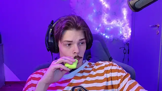 DENIS HERE online show from 02.01.25