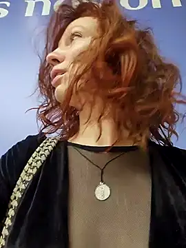 Exhibitionsplit online show from 12.03.25