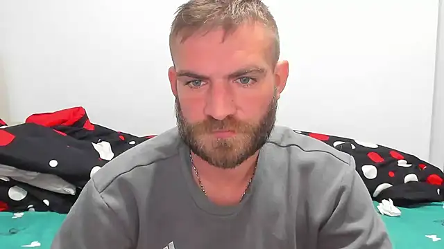 Snapshot of 10in_deluxe chatting on 12.20.24 10in deluxe online show from 12.20.24