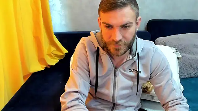 Snapshot of 10in_deluxe chatting on 02.23.25 10in deluxe online show from 02.23.25