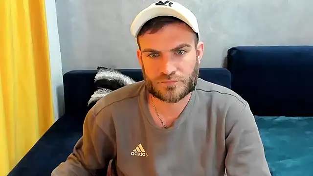 Snapshot of 10in_deluxe chatting on 03.01.25 10in deluxe online show from 03.01.25