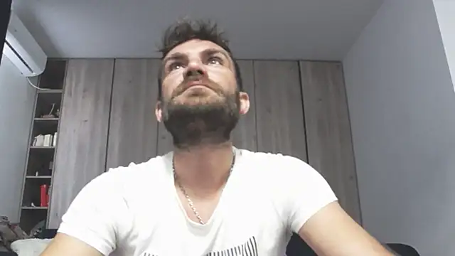 Snapshot of 10in_deluxe chatting on 11.24.25 10in deluxe online show from 11.24.25