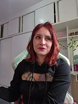Snapshot of Ahrya_ chatting on 06.19.26 Ahrya online show from 06.19.26