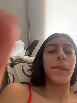 Snapshot of cristel_17 chatting on 02.11.26 cristel 17 online show from 02.11.26