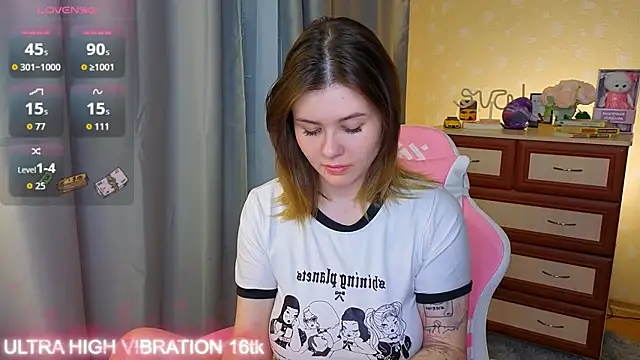 cutie mili online show from 11.18.25