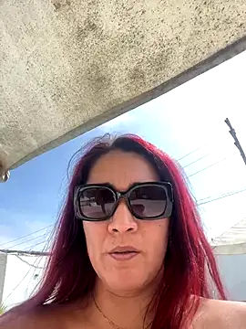 LISA BULLOCK  online show from 10.10.25