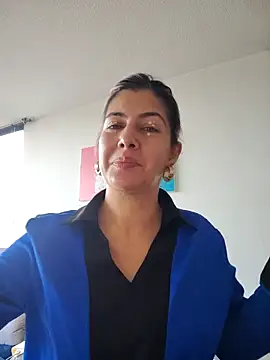 scarlett moore online show from 10.18.25