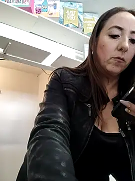 Mia Novikov online show from 11.20.25