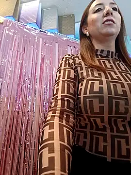 Snapshot of Mia_Novikov chatting on 05.29.26 Mia Novikov online show from 05.29.26