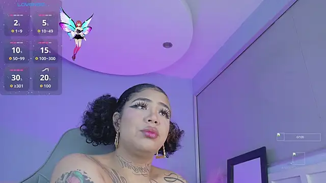 Snapshot of foxxy-lov3 chatting on 10.16.25 foxxy-lov3 online show from 10.16.25