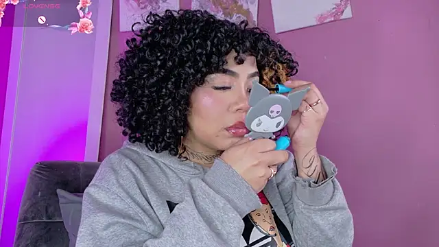 foxxy-lov3 online show from 05.25.26