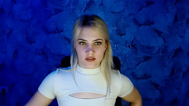 nika gold1 online show from 12.14.24