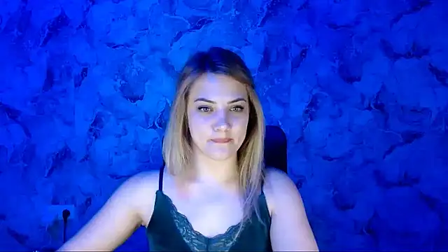 Snapshot of nika_gold1 chatting on 03.11.26 nika gold1 online show from 03.11.26